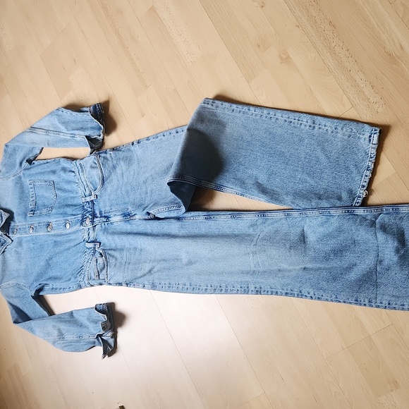 Zara Denim Jumpsuit - Picture 4 of 9